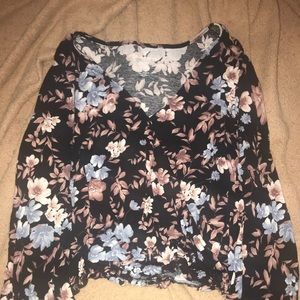 American eagle ruffled shirt